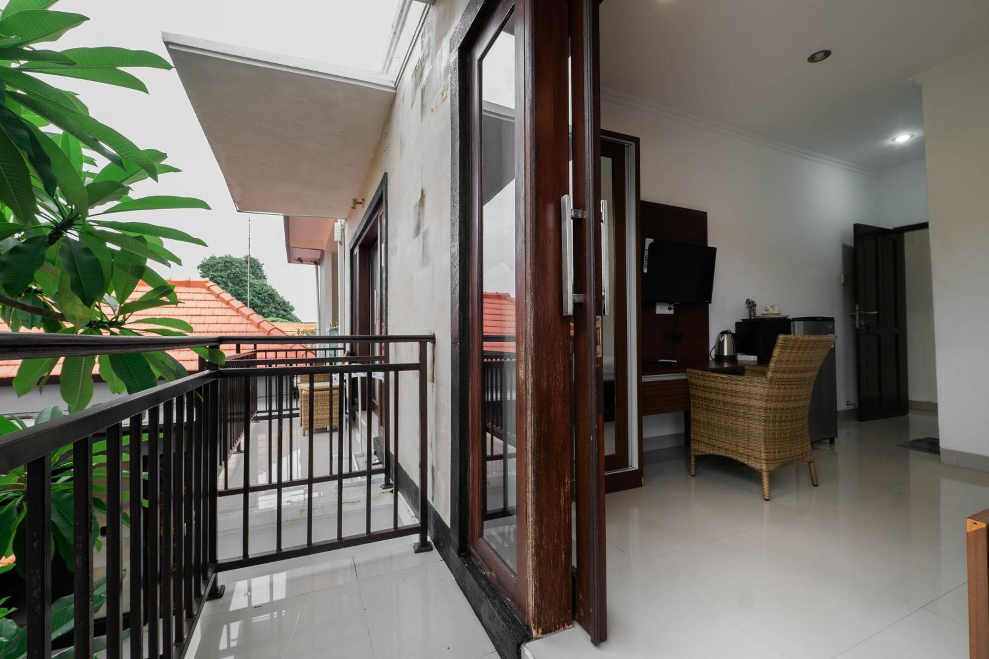 Puri Kasih Home Stay サヌール エクステリア 写真