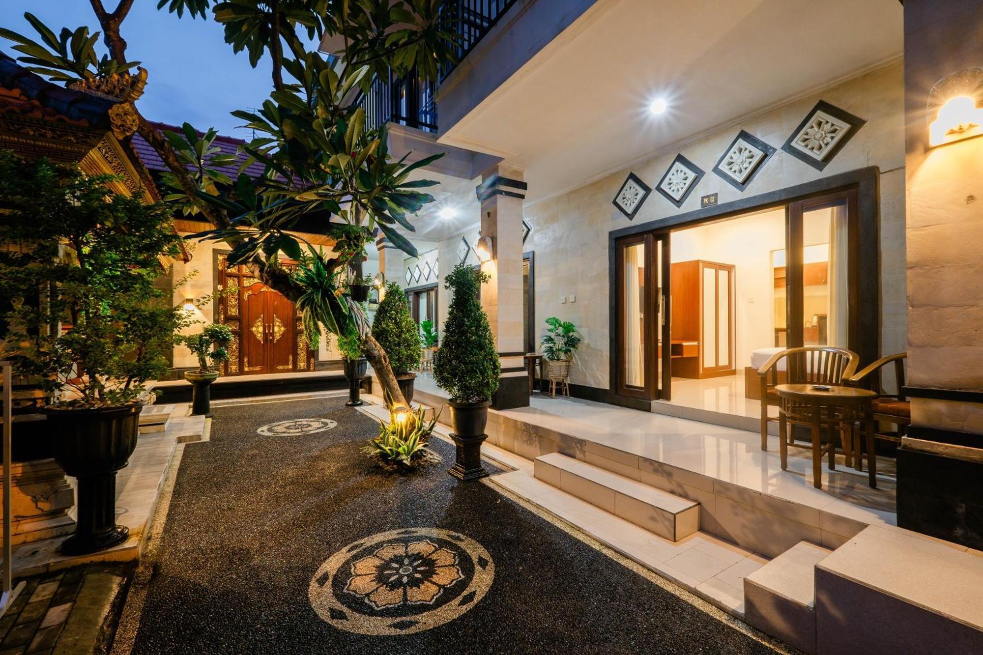 Puri Kasih Home Stay サヌール エクステリア 写真