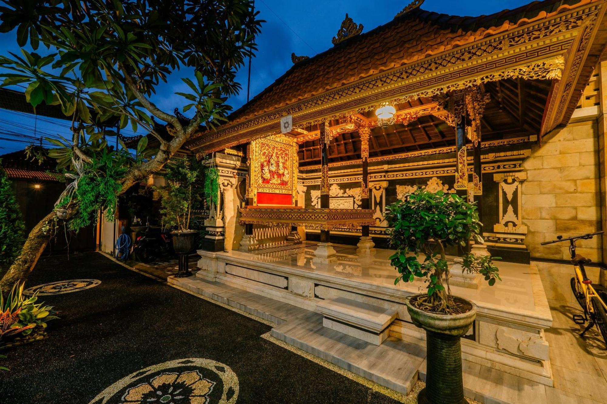 Puri Kasih Home Stay サヌール エクステリア 写真