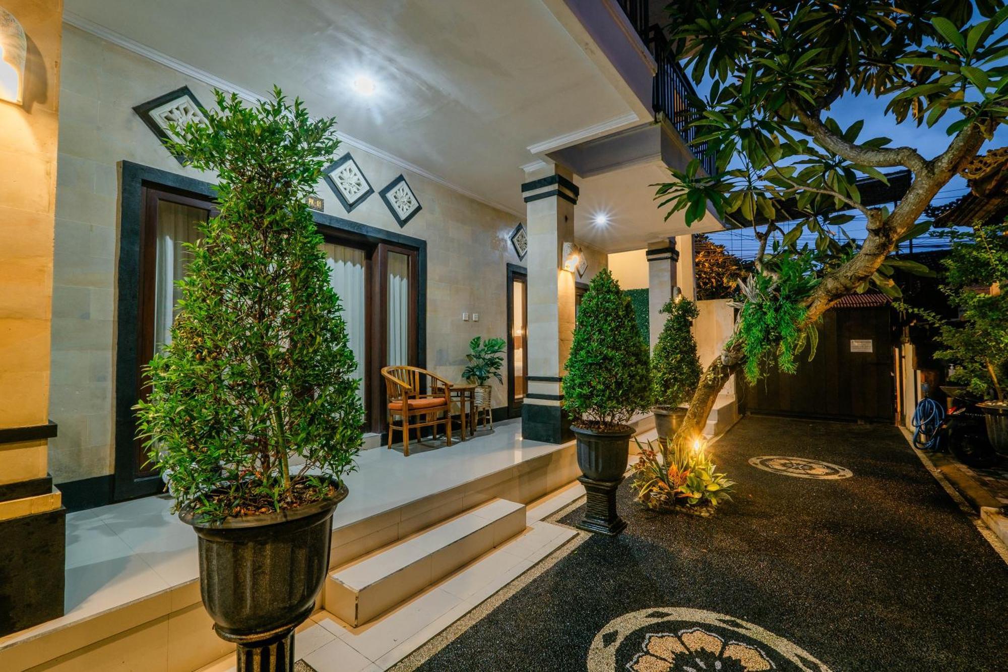 Puri Kasih Home Stay サヌール エクステリア 写真