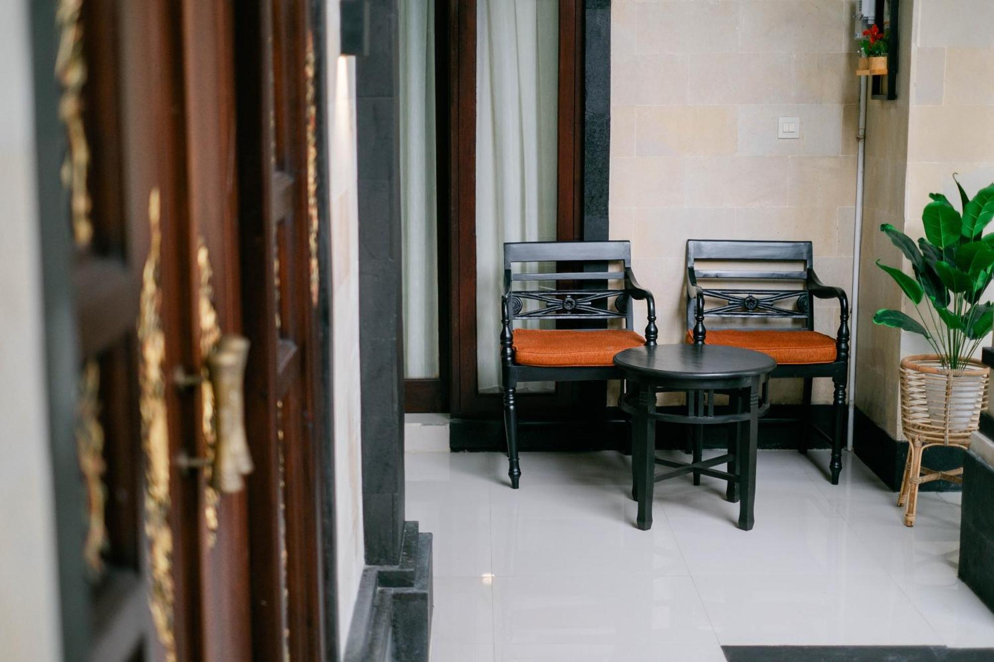Puri Kasih Home Stay サヌール エクステリア 写真