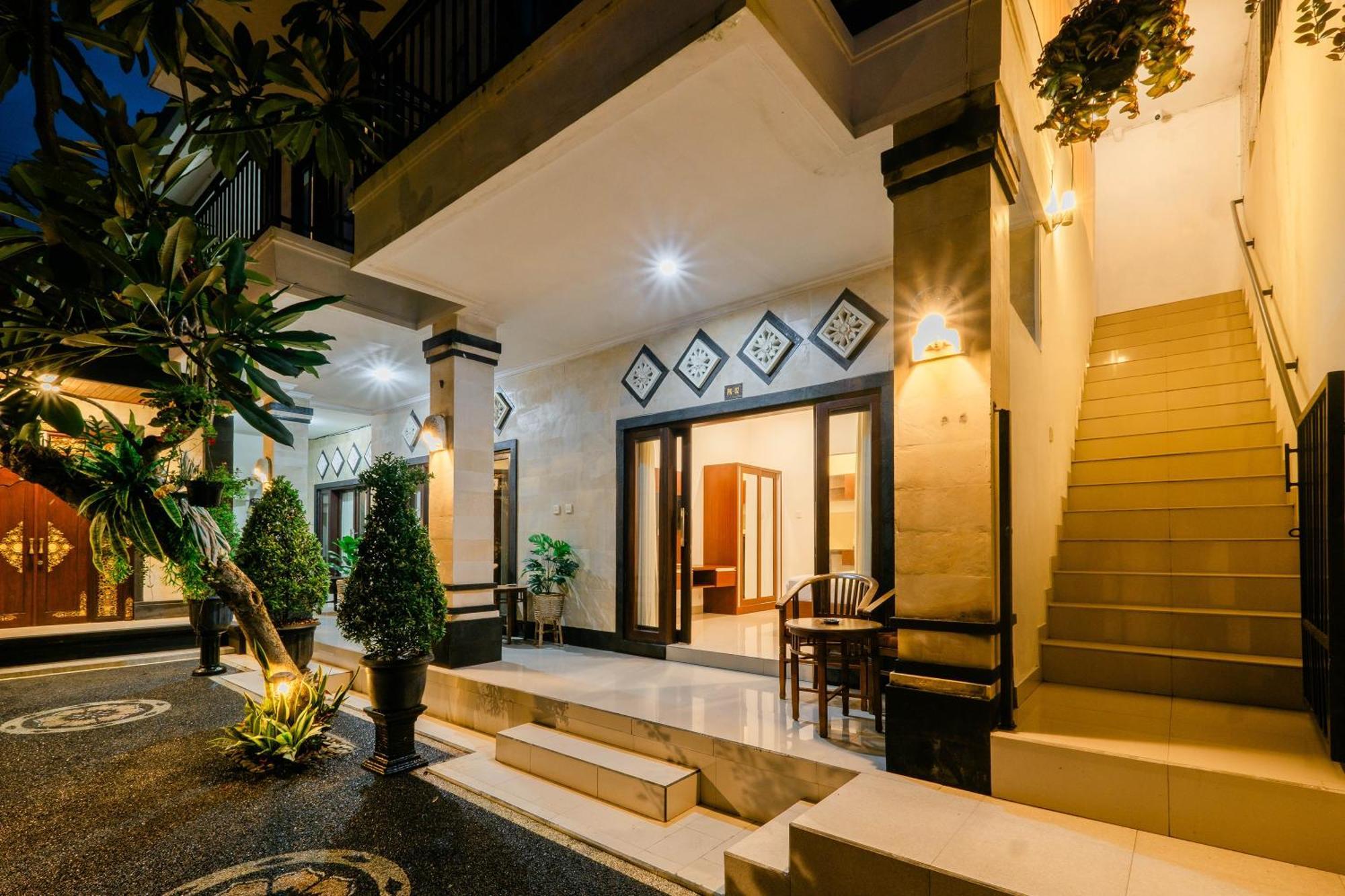 Puri Kasih Home Stay サヌール エクステリア 写真