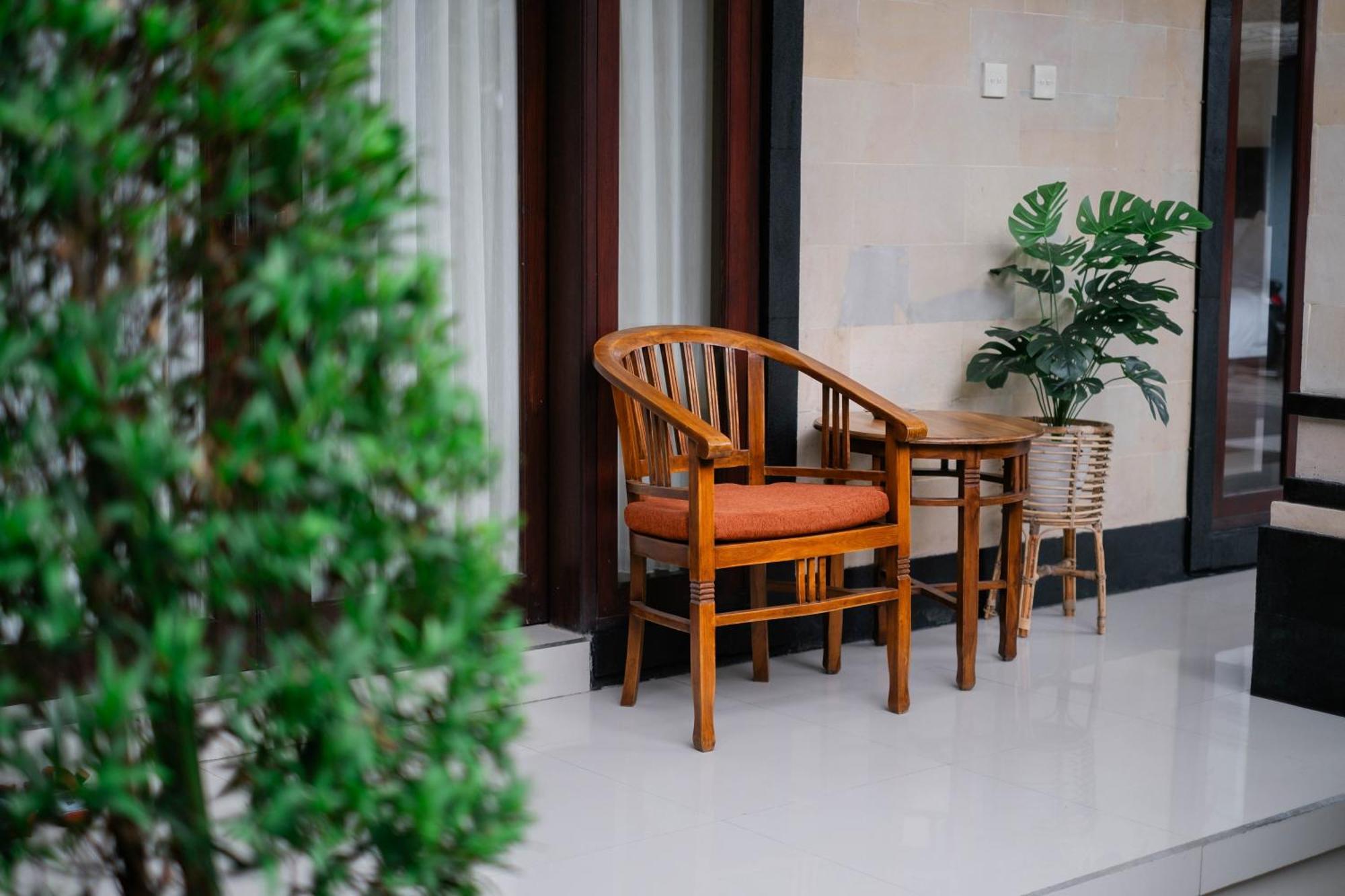 Puri Kasih Home Stay サヌール エクステリア 写真
