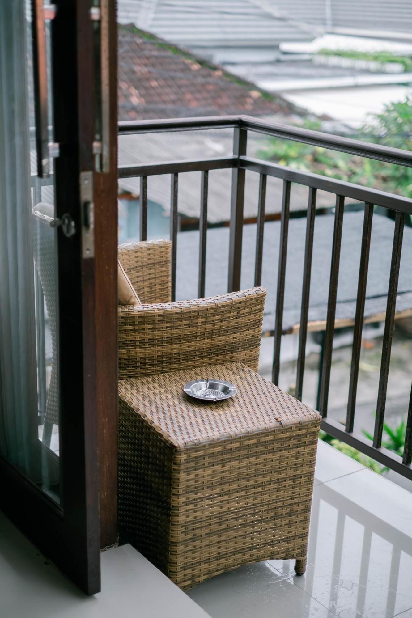 Puri Kasih Home Stay サヌール エクステリア 写真