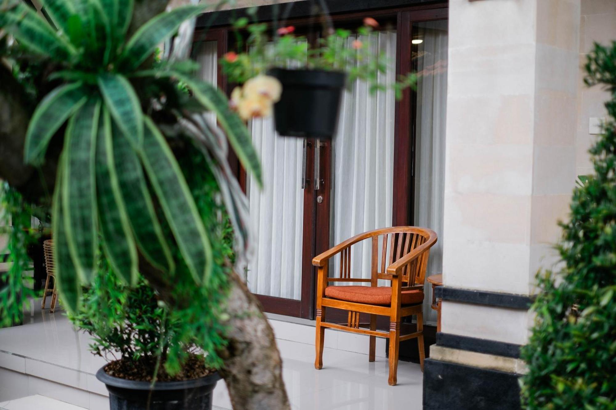 Puri Kasih Home Stay サヌール エクステリア 写真